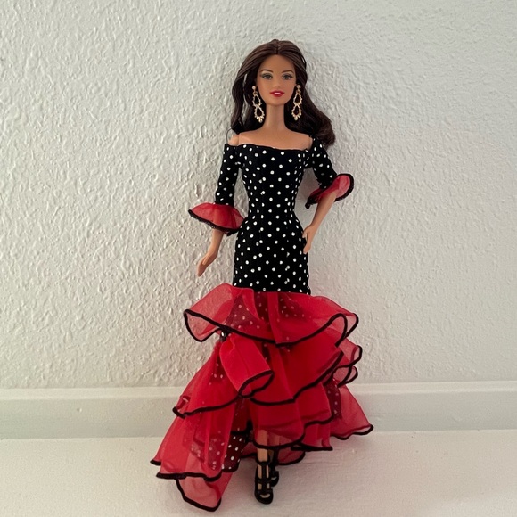 Barbie Dolls of the World - Spain - Picture 2 of 5